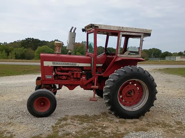 Image of International Harvester 1256 equipment image 2
