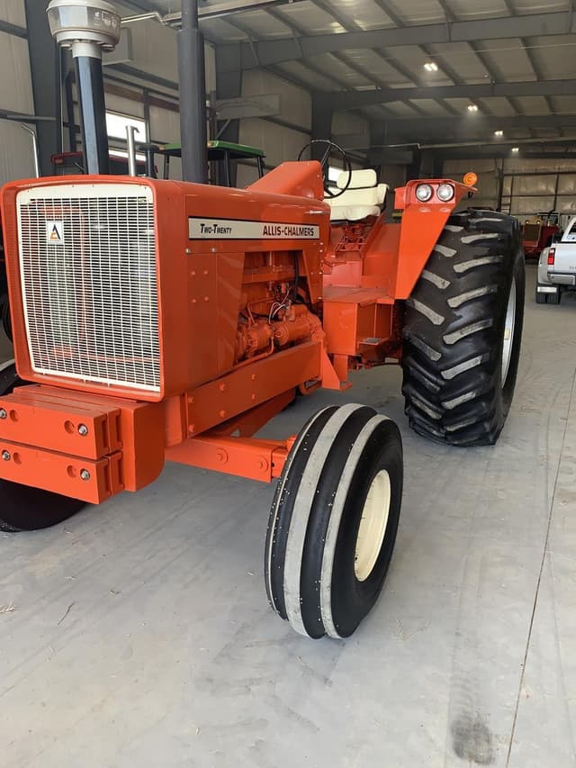 Image of Allis Chalmers 220 equipment image 3