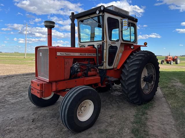 Image of Allis Chalmers 220 equipment image 2