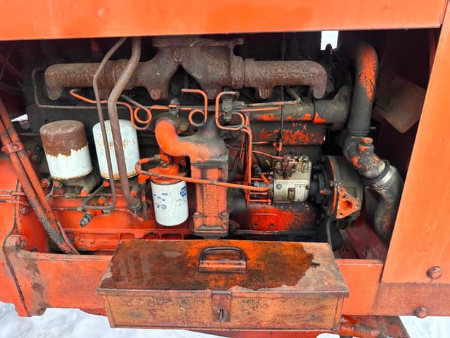Image of Allis Chalmers D21 equipment image 3