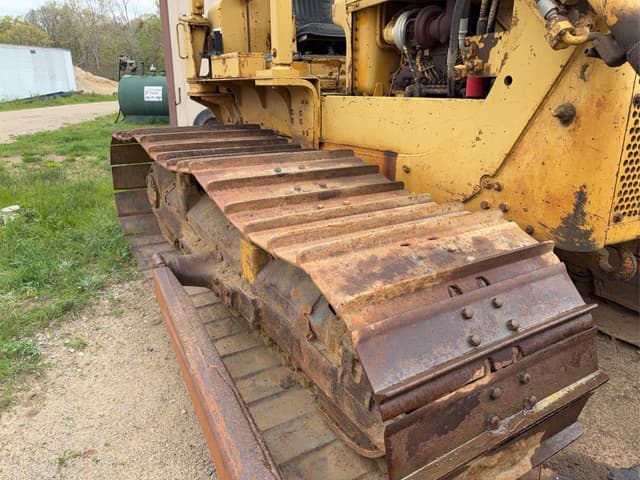 Image of Caterpillar D6C equipment image 3