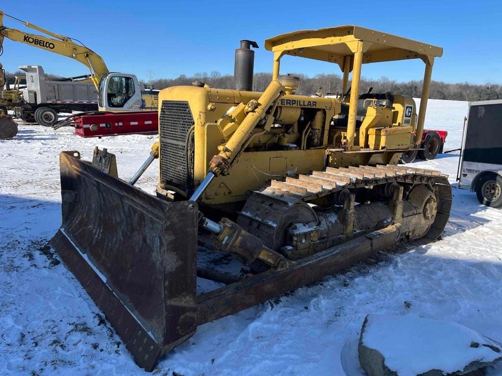 1969 Caterpillar D6C Equipment Image0