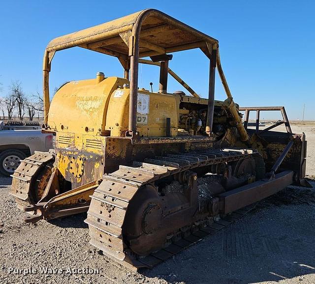 Image of Caterpillar D7 equipment image 4