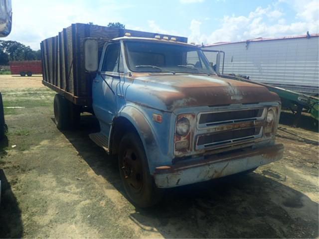 Image of Chevrolet C50 equipment image 2