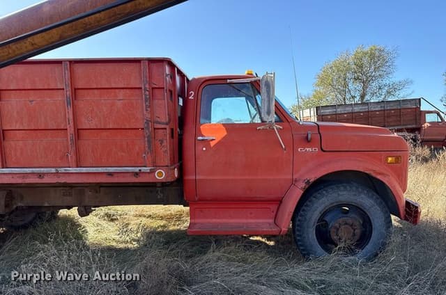 Image of Chevrolet C50 equipment image 3