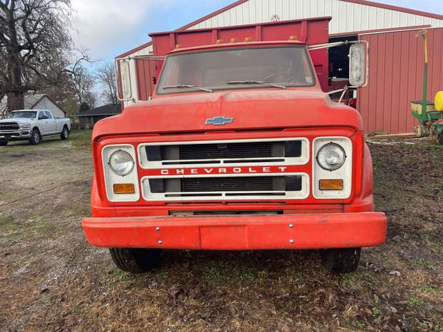 Image of Chevrolet C50 equipment image 2