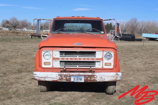 Image of Chevrolet C50 equipment image 1