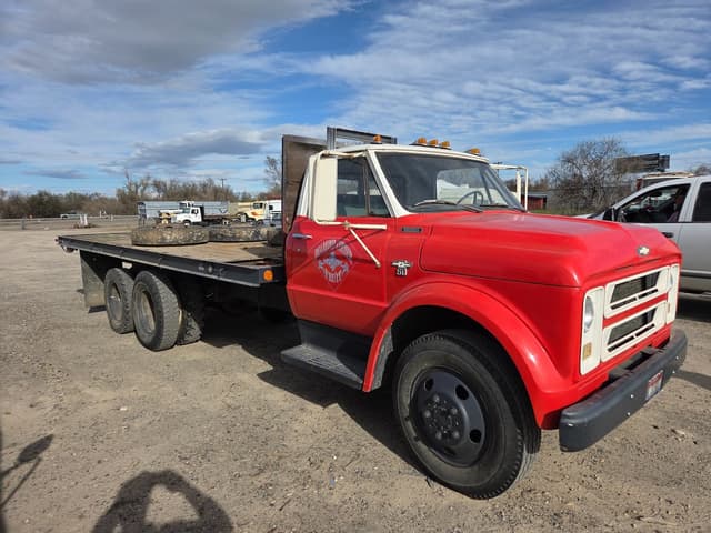 Image of Chevrolet C50 equipment image 2