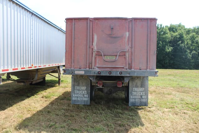 Image of Chevrolet C60 equipment image 4