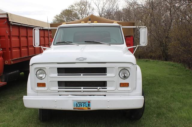 Image of Chevrolet C750 equipment image 2