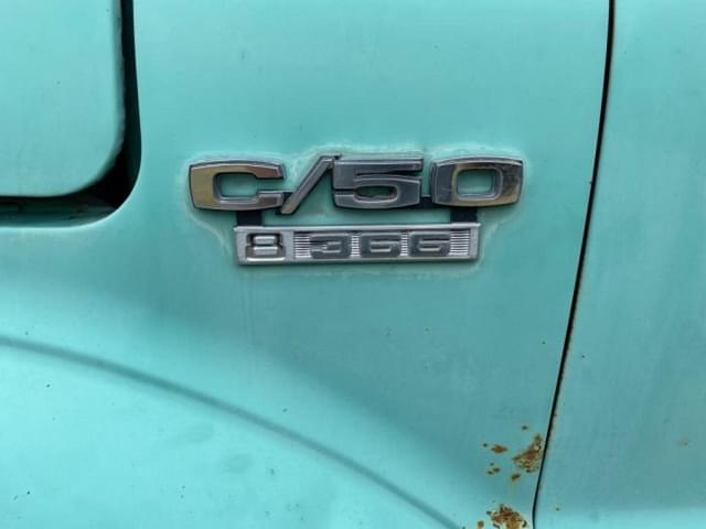 Image of Chevrolet C50 equipment image 1
