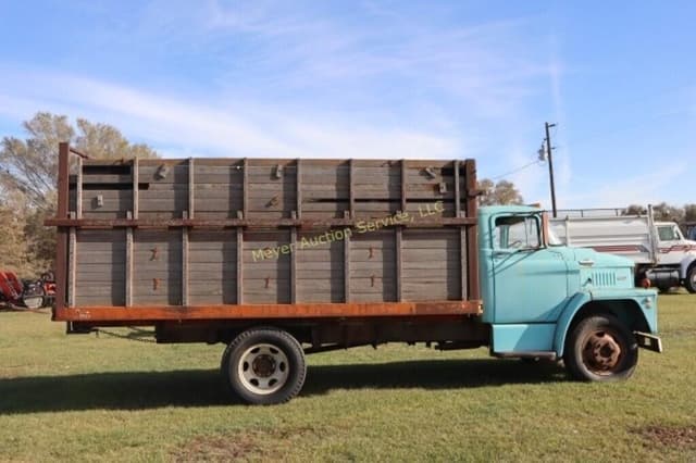 Image of Dodge 500 equipment image 1