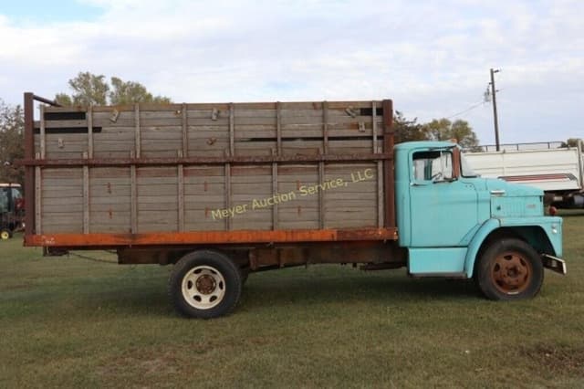 Image of Dodge 500 equipment image 4