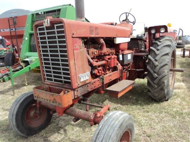 1969 International Harvester 856 Equipment Image0