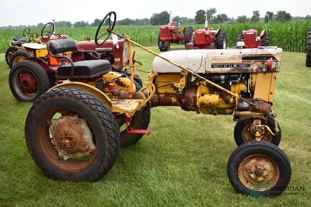Image of Farmall Cub equipment image 2