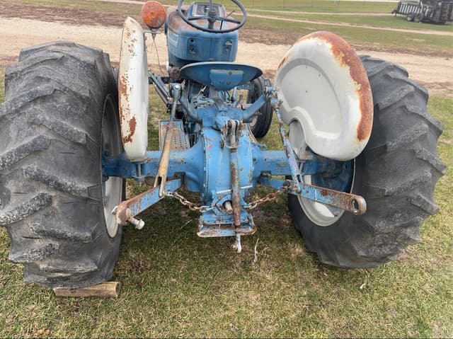 Image of Ford 3000 equipment image 4