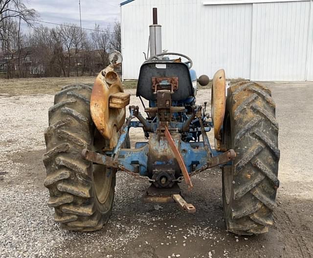 Image of Ford 3000 equipment image 3