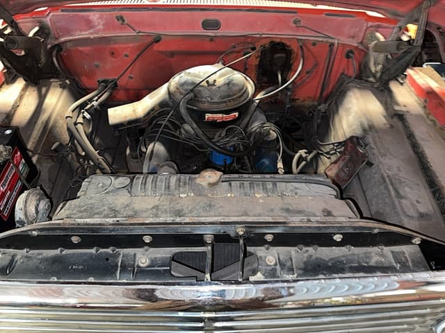 Image of Ford F-600 equipment image 2