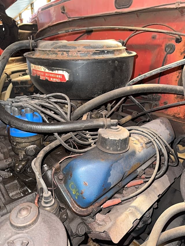 Image of Ford F-600 equipment image 3