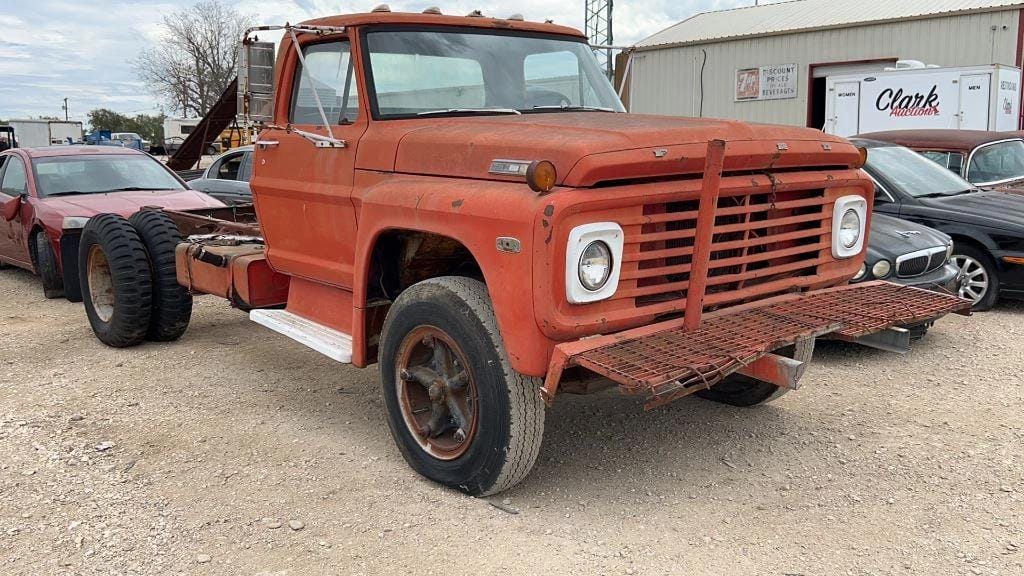 Main image Ford F-700