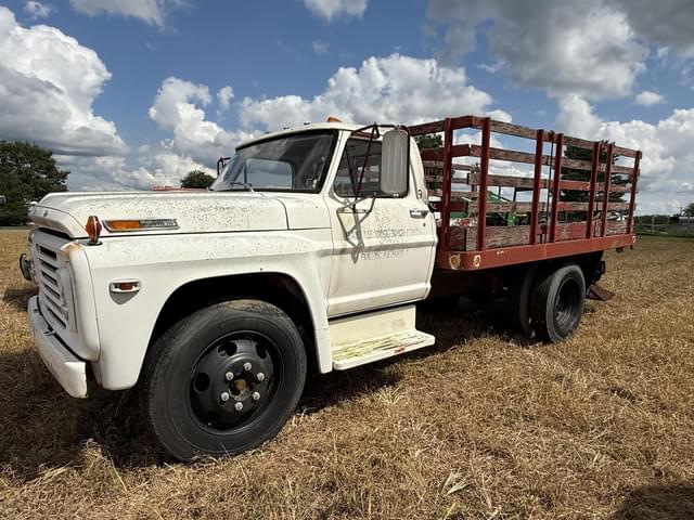 Image of Ford F-500 equipment image 1