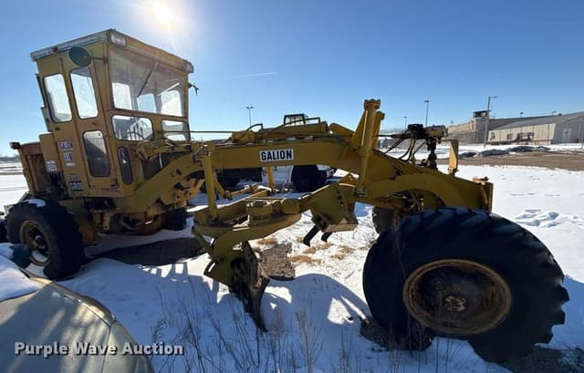 Image of Galion 118 equipment image 3