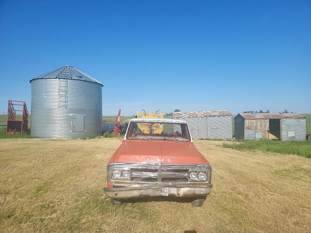 Image of GMC 2500 Primary image