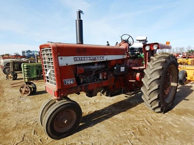 Image of International Harvester 756 equipment image 1