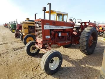 Main image International Harvester 656