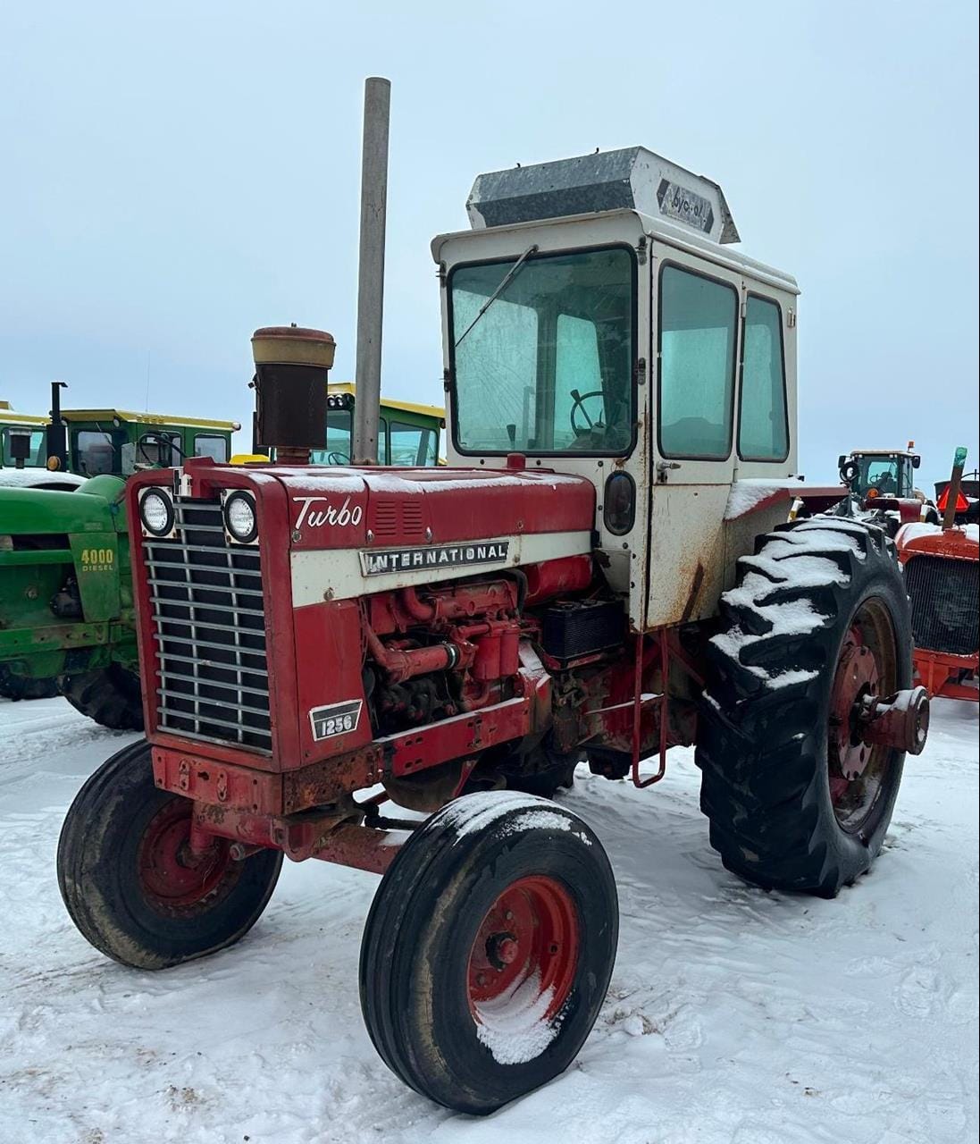 1969 International Harvester 1256 Equipment Image0