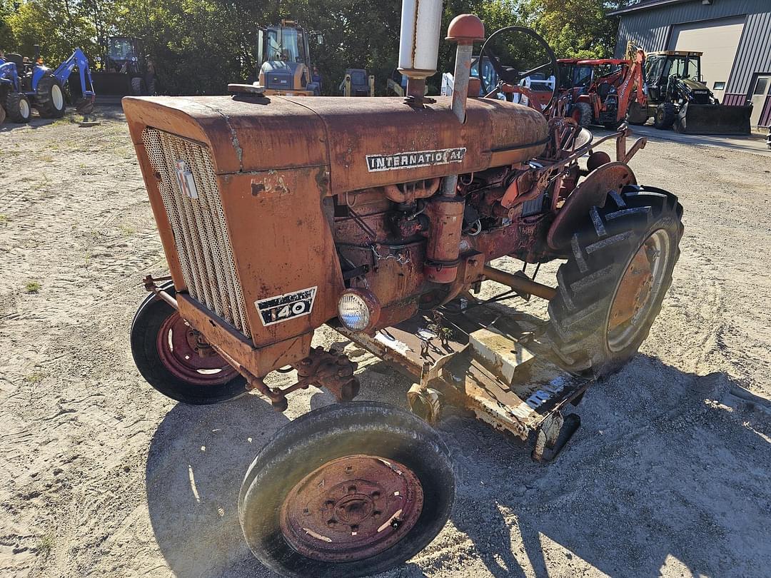 Image of International Harvester 140 Primary image