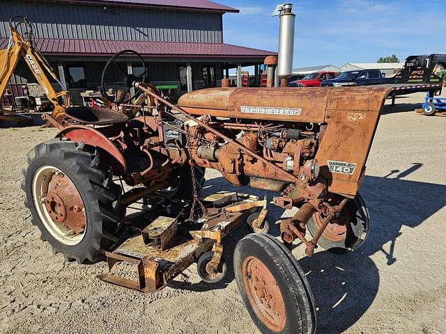 Image of International Harvester 140 equipment image 2