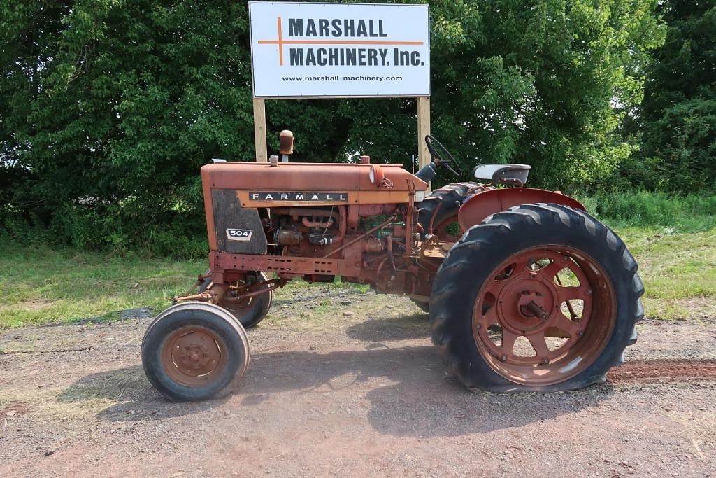 Image of International Harvester 504 Primary image