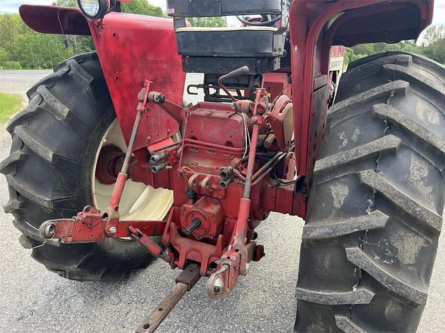 Image of International Harvester 544 equipment image 4