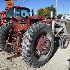 Image of International Harvester 656 equipment image 1