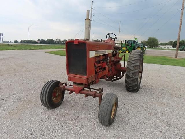 Image of International Harvester 856 equipment image 1