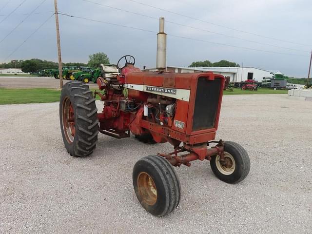Image of International Harvester 856 equipment image 3
