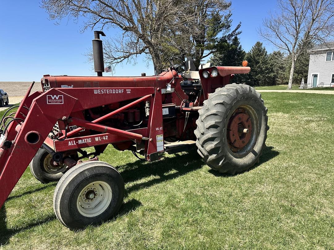 Image of International Harvester 856 Primary image
