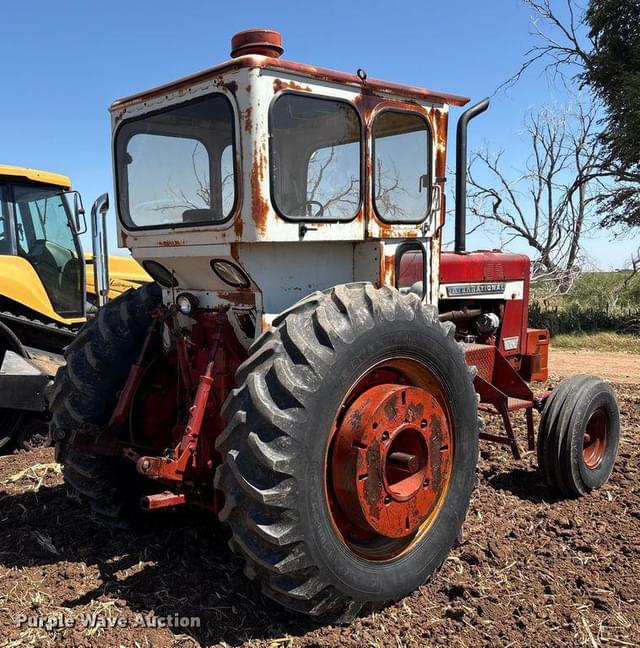 Image of International Harvester 856 equipment image 4
