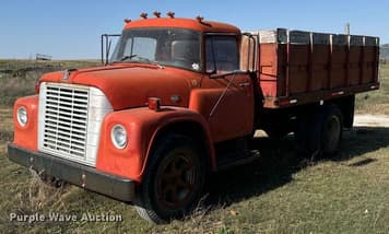 Main image International Loadstar 1700