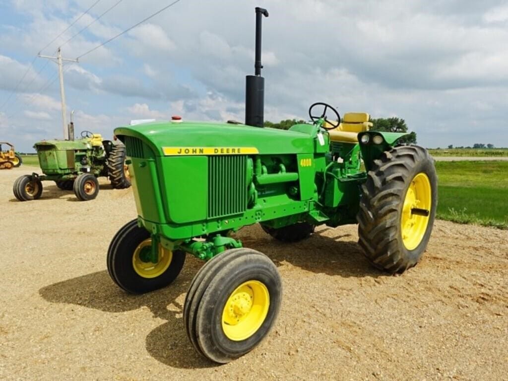 1969 John Deere 4000 Equipment Image0