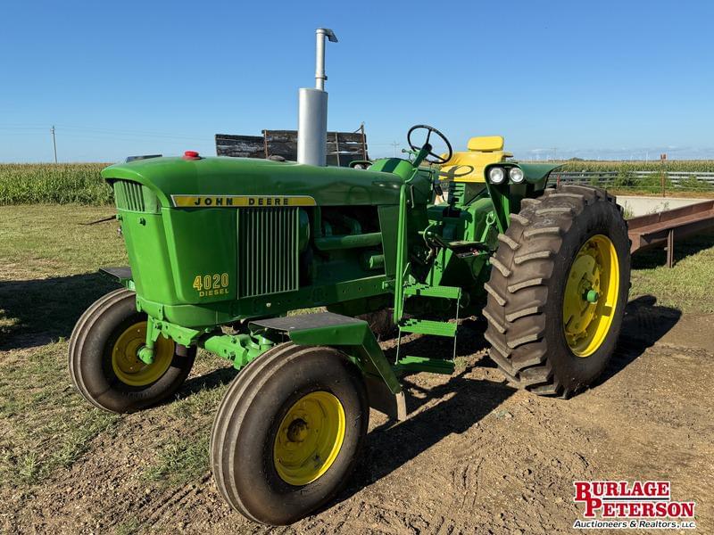 Image of John Deere 4020 Primary image