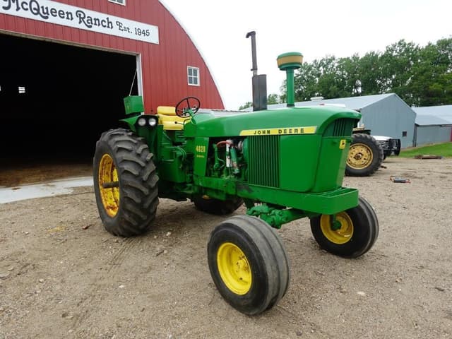 Image of John Deere 4020 equipment image 1