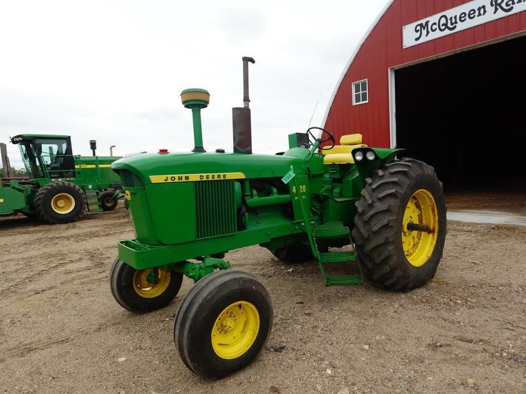 1969 John Deere 4020 Equipment Image0