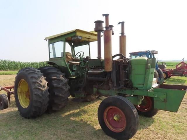 Image of John Deere 4520 equipment image 1