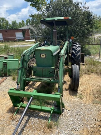 1969 John Deere 1020 Equipment Image0