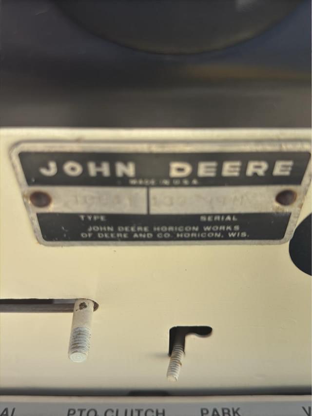 Image of John Deere 110 equipment image 3