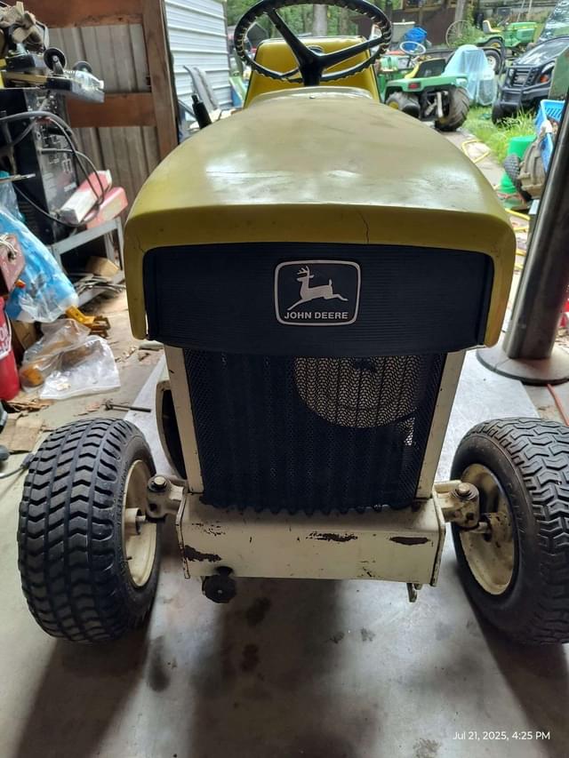 Image of John Deere 110 equipment image 1