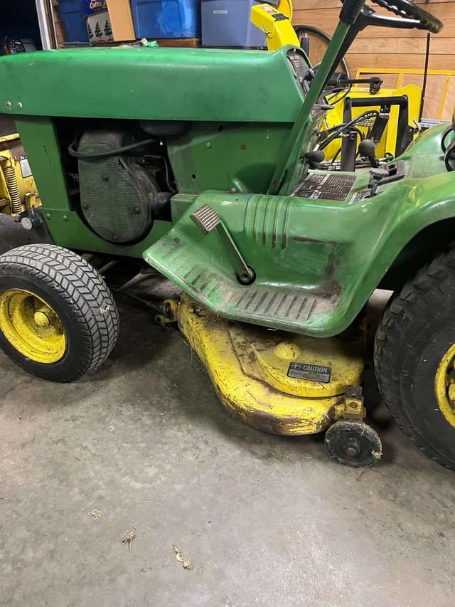 Image of John Deere 110 equipment image 4