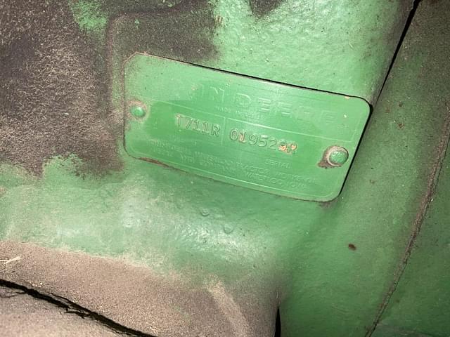 Image of John Deere 2520 equipment image 2